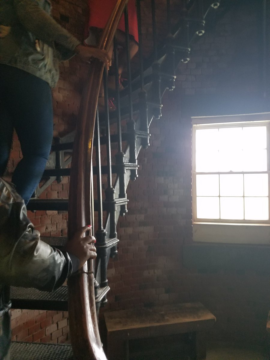 frommybigeyes's tweet photo. Are you a fan of lighthouses? 🗼🏠Be sure to check out #HighlandLighthouseTour when visiting @CapeCodNPS We climbed 69 stairs to get to the top. It was so a-mazing & well worth it. #Capecodnps #FindYourPark #presstrip #grey #pr #Explore #travel #travelblogger #frommybigeyes https://t.co/rKeJ47B4xM