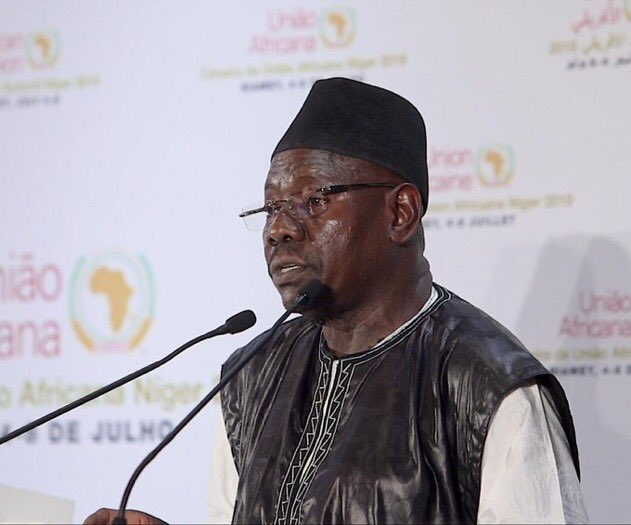 ECA_OFFICIAL's tweet photo. #SeydouSadou, Min. du commerce du #Niger, demande aux #African #CSOs d’apprendre à œuvrer ensemble &amp; à jouer des rôles pol. complémentaires « en tant que #gatekeepers #advocates #mobilizers #educators #researchers &amp; #PolicyAnalysts dans le cadre de #AfCFTA

#ImplementingAfCFTA https://t.co/nd5AWW980C