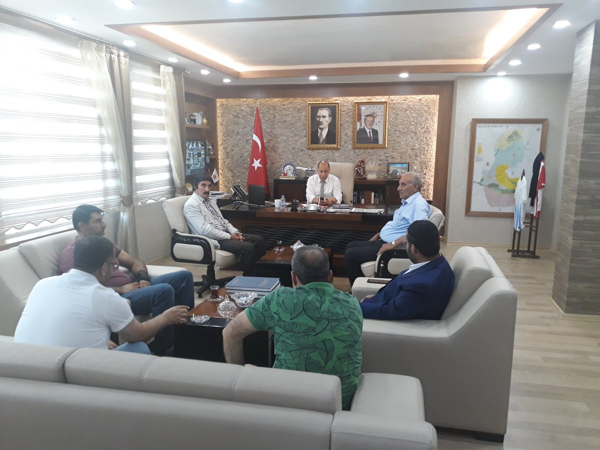 SEYFETTİN NASIROĞLU (@seyfettinulgey1) on Twitter photo İl özel idaresi genel sekreteri sayın Abdulkadir ÖZER beyi ziyaret ettik, sitemiz ile ilgili sorunlarımızı bildirdik, yardım edeceklerine dair söz aldık, sayın genel sekretere teşekkür ederim.<a href="/Ayhan19Karaca/">Ayhan Karaca</a> @hkarakas6161 @oozturk36 <a href="/muratozer23/">murat özer</a> @EmlakIsletmeler <a href="/EmlakYonetim/">Emlak Yönetim A.Ş.</a> İl özel idaresi genel sekreteri sayın Abdulkadir ÖZER beyi ziyaret ettik, sitemiz ile ilgili sorunlarımızı bildirdik, yardım edeceklerine dair söz aldık, sayın genel sekretere teşekkür ederim.<a href="/Ayhan19Karaca/">Ayhan Karaca</a> @hkarakas6161 @oozturk36 <a href="/muratozer23/">murat özer</a> @EmlakIsletmeler <a href="/EmlakYonetim/">Emlak Yönetim A.Ş.</a>