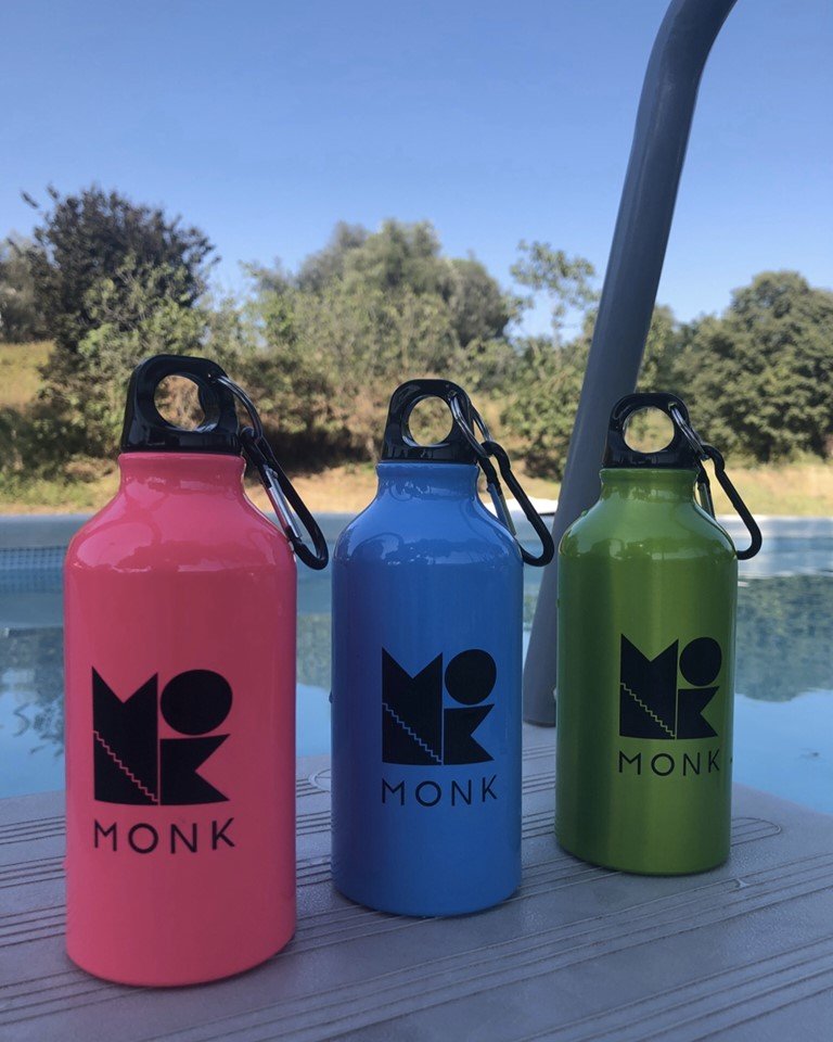 SONO TORNATE!
e questa volta SONO COLORATISSIME! 🤩

Le borracce targate <a href="/MonkClub/">MONK Roma</a> sono in vendita presso il nostro #Bazar e puoi riempirle tutte le volte che vuoi: una fontanella di acqua potabile è a tua disposizione!

🌱 info: bit.ly/31CO9Nk

#staymonk 😎
#GoGreen ♻️