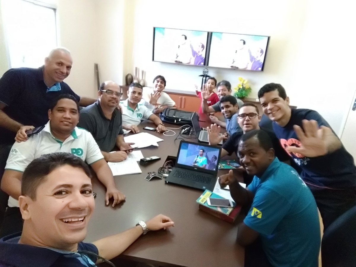 Welling10691359's tweet photo. PGPs das regiões 4 e 5 focados na transmissão da maior primavera da UNeB. #primaverauneb2019. @pastorotimar @everondonato @PrC_Augusto @Pr_JadsonRocha https://t.co/aFKT5EHtum