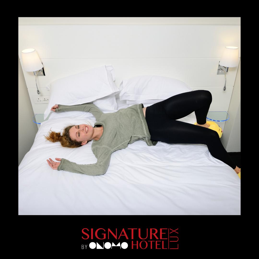 A good night's rest makes all the difference especially in winter!  From our oversized queen beds to our luxurious 200 thread count linen, guests can expect a dreamy sleep experience &amp; more.
Book your perfect stay bit.ly/2u8W3On 
#onomohotels #onomomoments