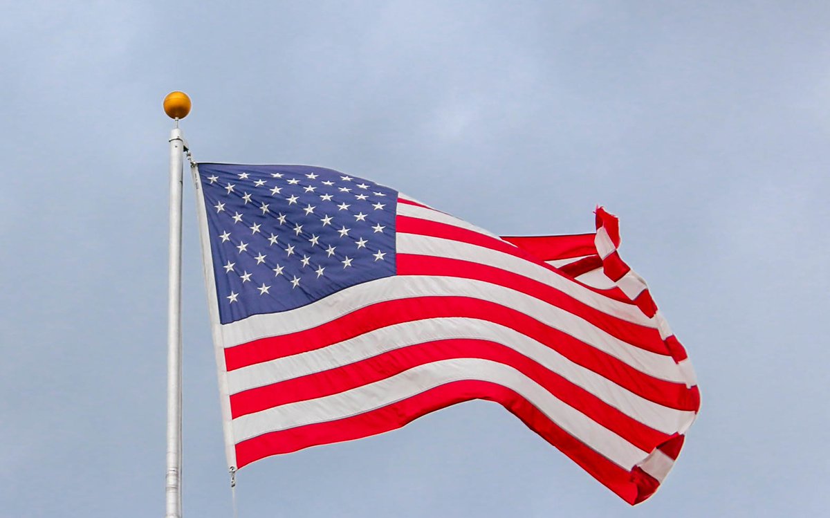 BallwinParksRec's tweet photo. Happy Independence Day!!

• The Pointe is open until 1pm
• North Pointe is open normal hours (11:30am - 7:30pm) 
• Golf Course is open until 3pm

Enjoy your day!! #BallwinLife #ParksandRecreation https://t.co/enW7Ra4C6y