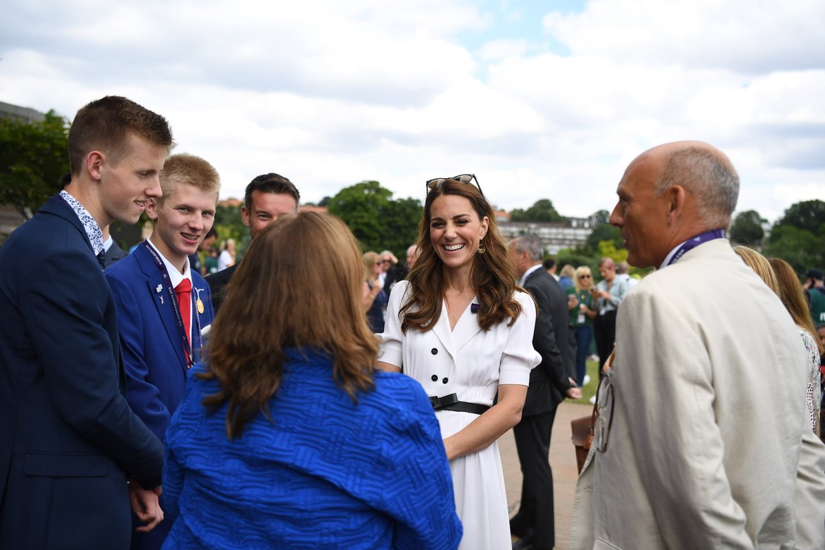 Listen to #LTATennisAwards National Finalists <a href="/BishopSuttonTC/">Bishop Sutton Tennis</a>'s Mark Taber &amp; @TennisatBristol's Connie Simpson talk to <a href="/bbcbristolsport/">BBC Sport Bristol</a> about their tennis volunteering &amp; their fantastic Awards Day <a href="/Wimbledon/">Wimbledon</a> with <a href="/JudyMurray/">judy murray</a> - starts at 51:00 at bbc.co.uk/programmes/p07…