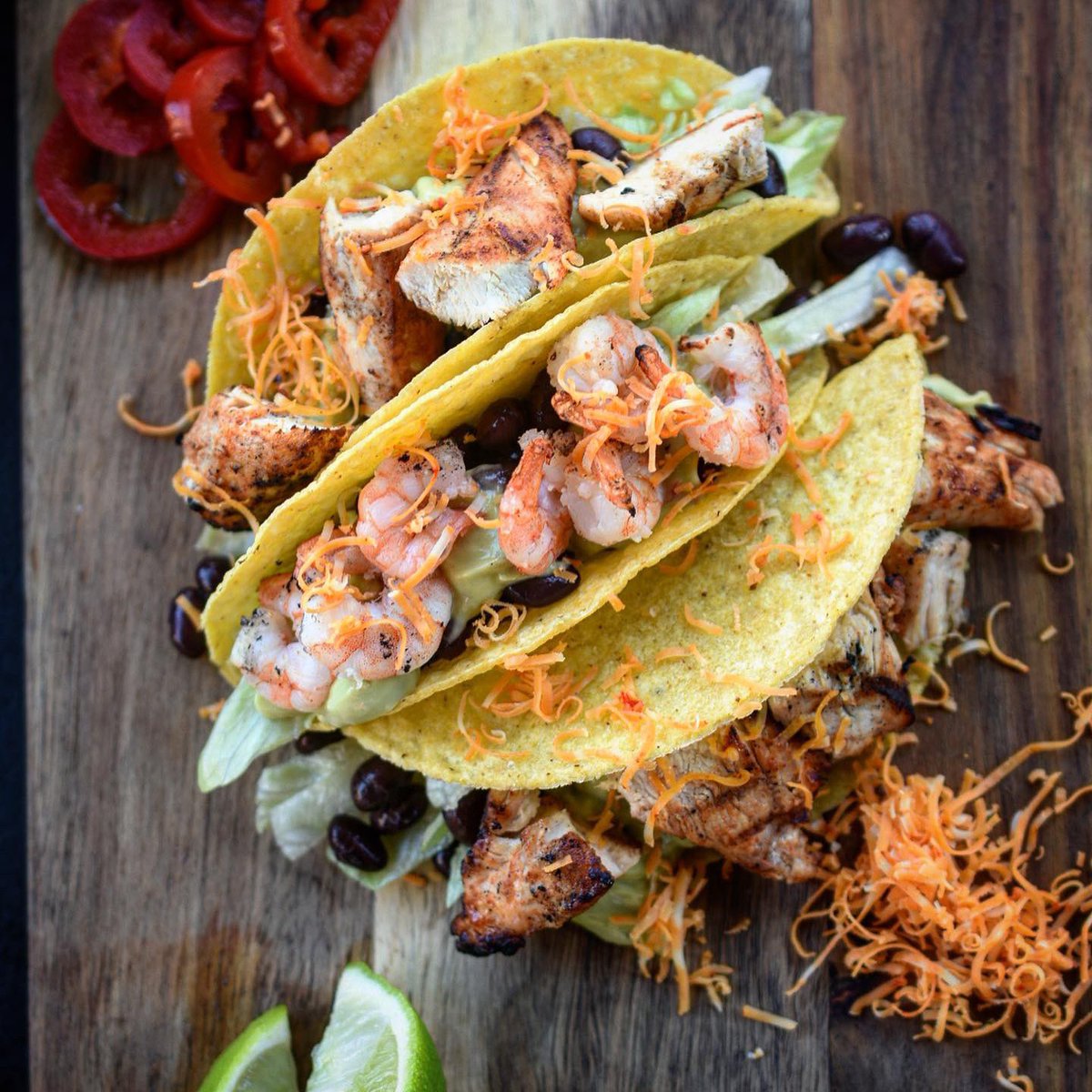 FeastInfo's tweet image. Summer special, mexican tacos!, @woburncf fajita chicken, king prawn or charred mushroom ready @oundle today and @olneyrfc tomorrow foodie friday 😋