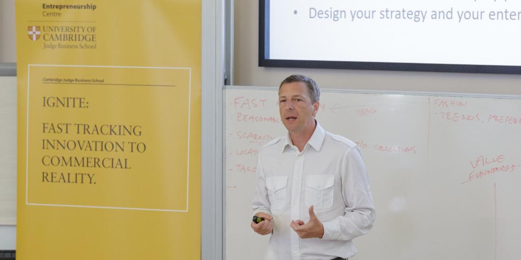 CJBS_EC's tweet photo. Ignite delegates are learning how to choose the right route to market with Richard Vellacott, CFO, @HorizonGenomics. @CambridgeJBS #CamIgnite #strategy https://t.co/d0NdPQSyRV