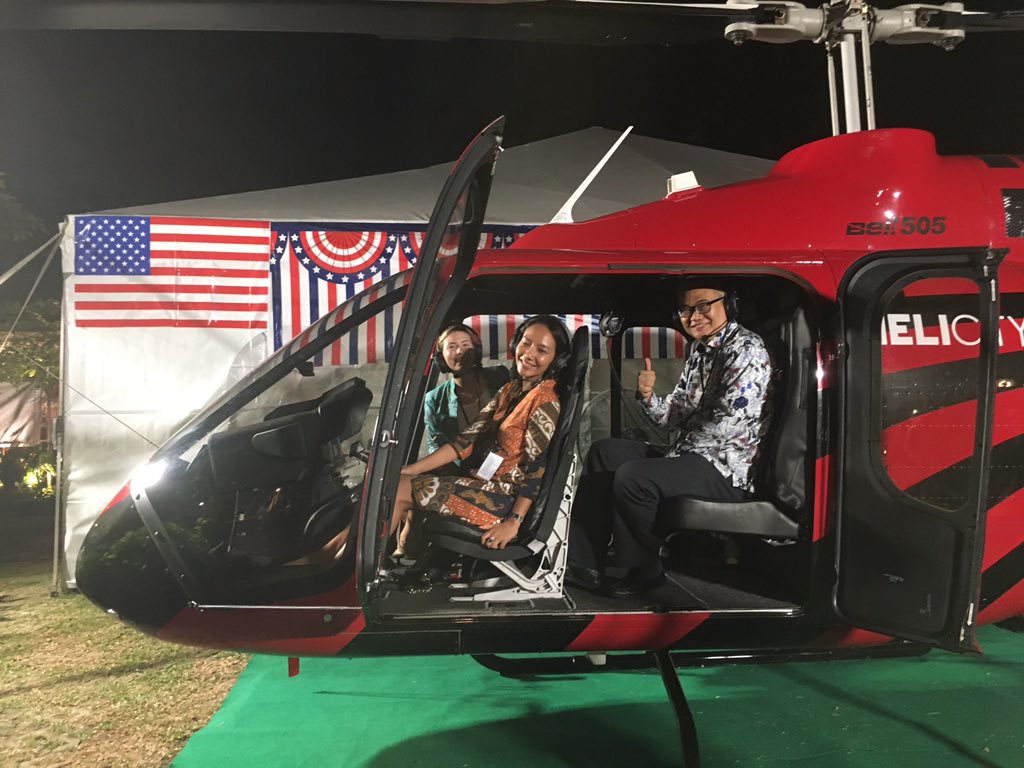 Happy 4th of July! We are celebrating the U.S. independence with @BellFlight. Where are you? #July4inJKT