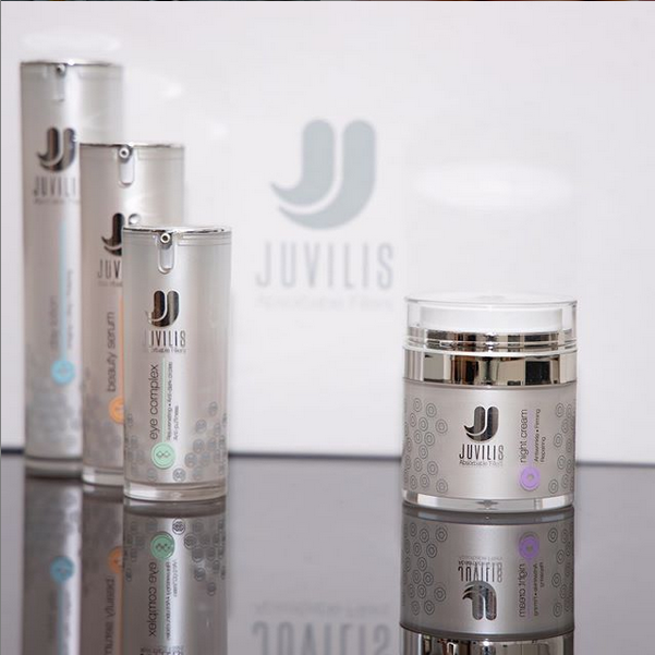 juvilis's tweet photo. Juvilis Cosmetics te hará la vida más fácil y bella. #PielBonita #Cosmética #AbsorbableFillers #Cuídatupiel #Mujer #Hombre #RellenadoresAbsorbibles #Pielbonita #Pielluminosa #DermallFillers #Medicinaestética #Dermatólogos #Clínicasestéticas https://t.co/9NqGPedEcH