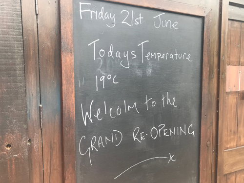 envireauwater's tweet photo. Envireau Water were thrilled to attend the reopening of @NewBathHotel’s #lido, having been instrumental in bringing it back to life. Read about the #licensing project here: https://t.co/zqhIPyCuf8 #ThermalSpringWater #MatlockBath https://t.co/vOYXRoWTO9