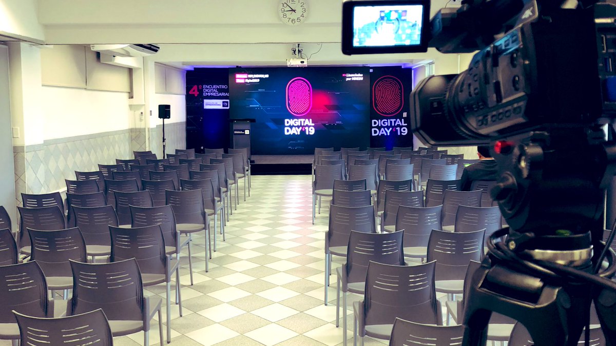 i_emprendedores's tweet photo. Hoy realizaremos el evento Digital Day 2019 sede Magdalena: Nuevas tendencias y experiencias del marketing y los medios digitales. #DigitalDay #DigitalDay2019 #IEUSIL https://t.co/egR1gkQvap