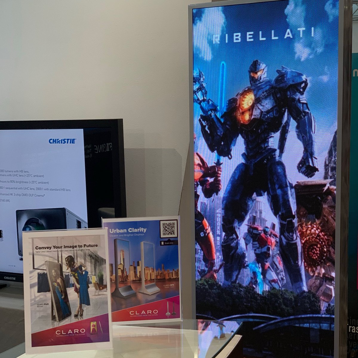 Ehome_Italia's tweet image. LedPanel CLARO per le vostre pubblicità in formato Totem e Locandina indoor/outdoor. Con CLARO è possibile sviluppare custom la vostra pubblicità in qualsiasi formato e dimensione di superficie. #ehomeitalia #claro #displayled #ledwall