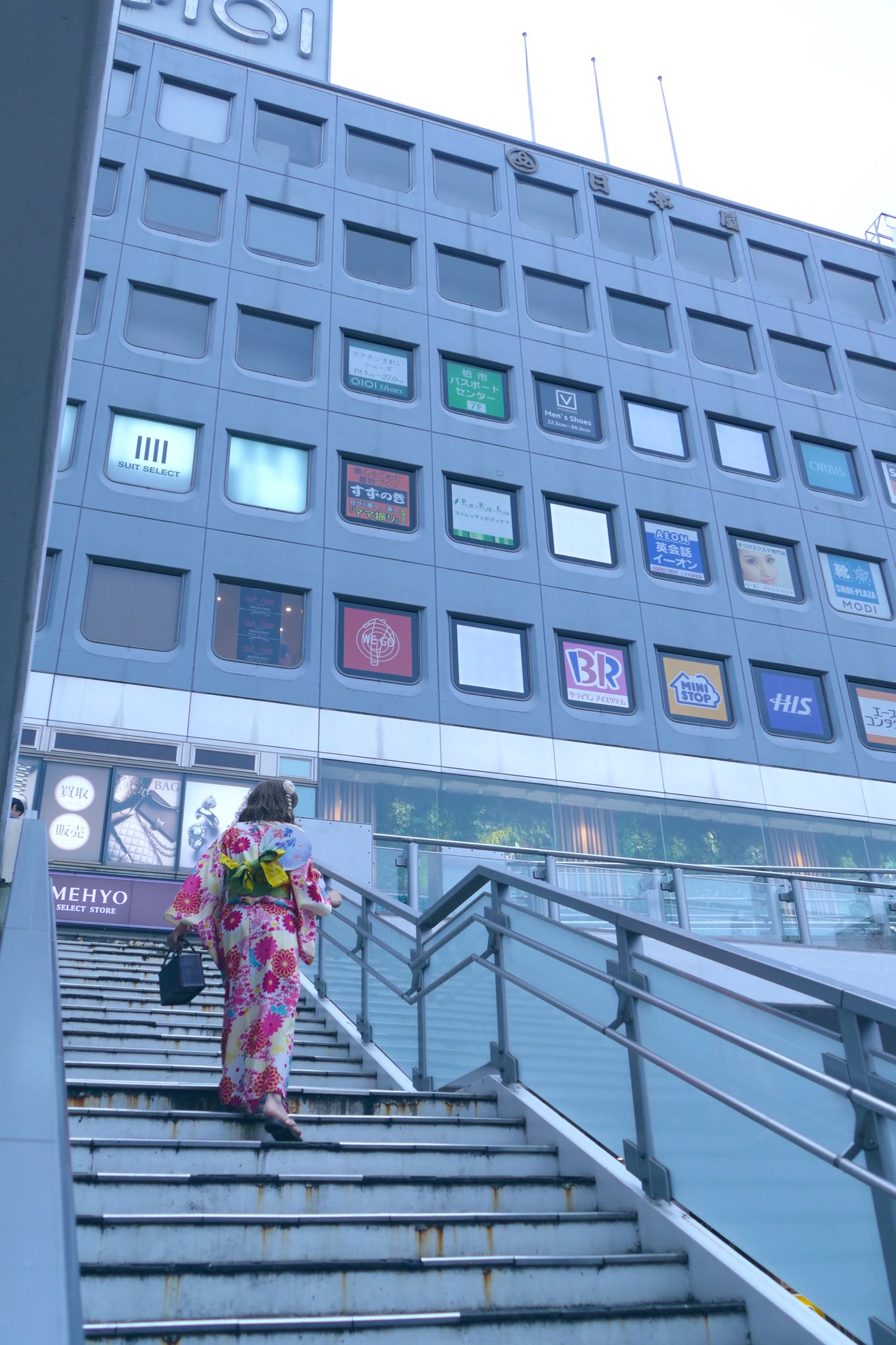 女装サロン オペラ座プリンセスハウス かしわ散策してきました W せっかく変身したら散策もしたいですよね かしわ祭りは7 27 28ですって V 皆で行きたいな 夏祭り 化粧男子 浴衣でお出かけ