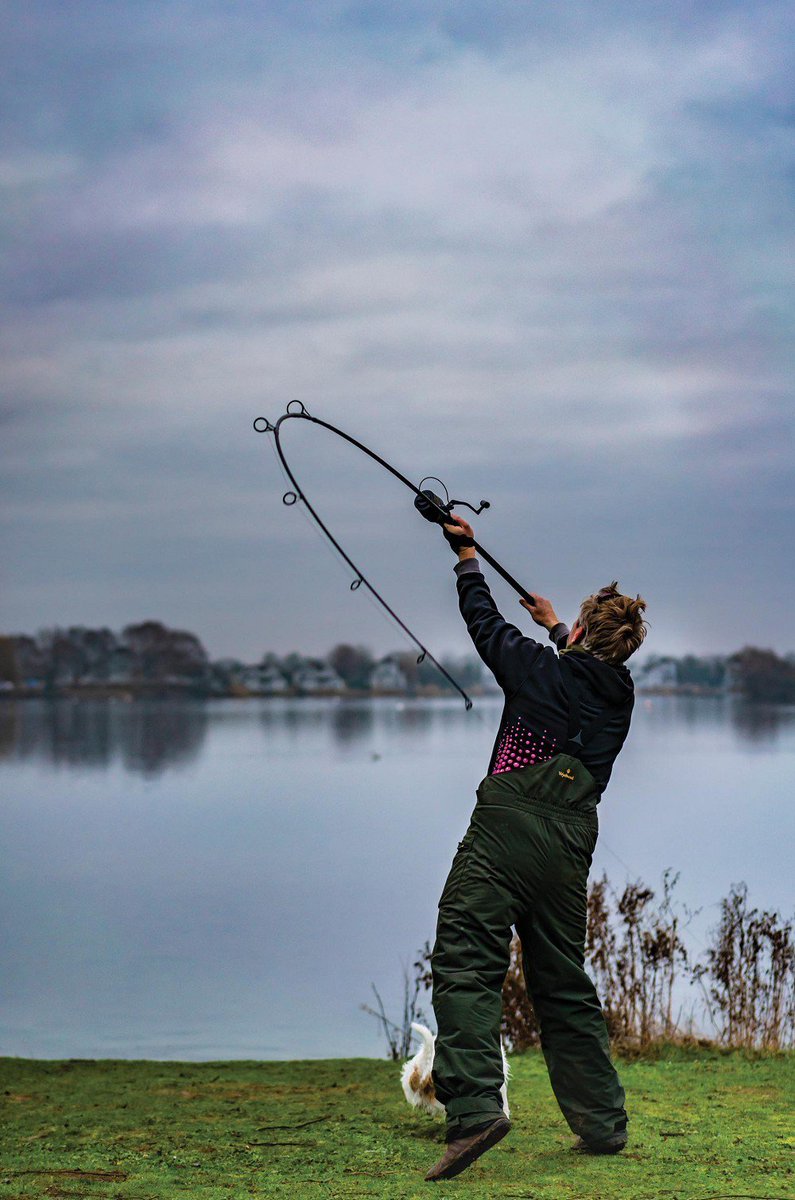 BOOM!

Nick helleur putting the Maximer rods through threir paces for a <a href="/carpology/">CARPology</a> shoot  - read the full review here >>> bit.ly/ologymaximiser…

#maximiser #teamwychwood #sendingit