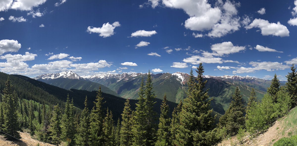 KirkHerbstreit's tweet image. Have a great 4th!
In a time where many are trying to divide and separate us there is so much to be thankful for in this country. So much beauty! 
Hope you’re able to enjoy today with family and friends. 
💥 🧨 🍔 ⚾️ 🥧 🎾