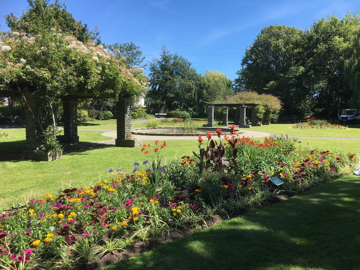 Fantastic work ⁦<a href="/Hort_Sodexo/">Hort Services</a>⁩ Falklands memorial garden ⁦<a href="/GosportCouncil/">Gosport Borough Council</a>⁩ looking stunning ⁦<a href="/SodexoUK_IRE/">Sodexo UK & Ireland</a>⁩ ⁦@1Samscott1⁩ #SafetyWalk #QualityofLifeServices