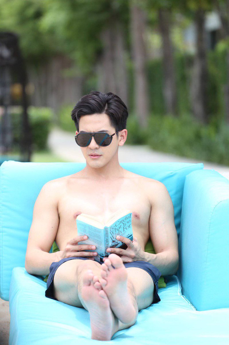 Chonthida20's tweet photo. เป็นกำลังใจ๊ให้เธอ เป็นกำลังใจให้เธอ~ #ส่งเต้ยพงค่อยๆวิ่งไปหาจิงโจ้ นมชมพูไม่ได้เห็นกันง่ายๆ แต่หากินได้ตามร้านค้าทั้วไป แฮร่😬 https://t.co/29k0ADMyIR