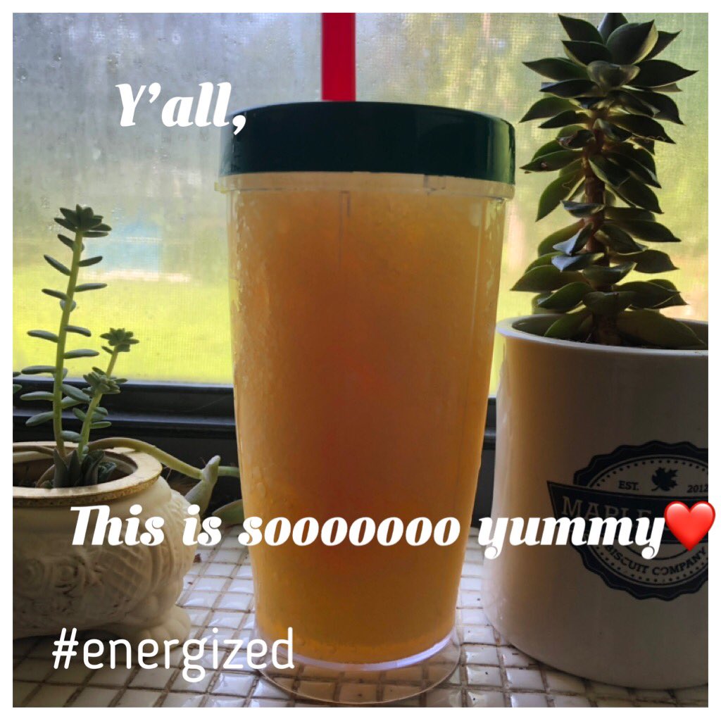 ldshumate's tweet photo. It’s a slushee kind of day
#Floridaheat #wheresthepool #floridasprings #tubing #outdoors https://t.co/DAWl9x0aQ4