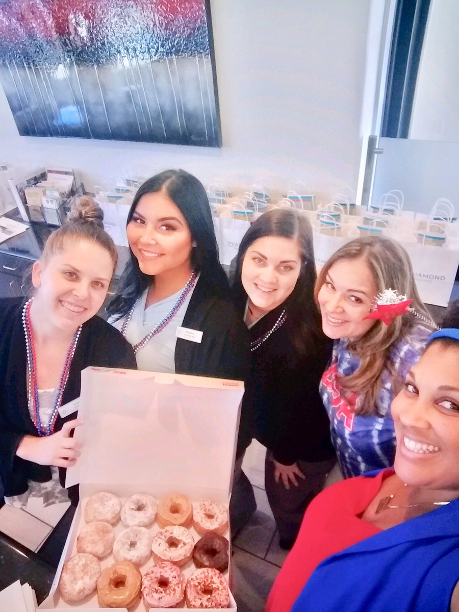 Tina Davis (@tinadavis00) on Twitter photo #Happy 🤗4th 🎆🎇 of July from the #Scottsdale EOL Team to the #Scottsdale Staff🥳!! Thank you 👍🗣for all that you do and enjoy those donuts 🍩!! #EOLWBU #EOLArizona <a href="/NoraSan67749488/">N O R A S Á N C H E Z</a> <a href="/AuliBrenda/">Brenda Auli</a> @VacationRich <a href="/reinhartshell/">Shelley Reinhart</a> <a href="/tchrisbrock45/">Chris Brock</a> #Happy 🤗4th 🎆🎇 of July from the #Scottsdale EOL Team to the #Scottsdale Staff🥳!! Thank you 👍🗣for all that you do and enjoy those donuts 🍩!! #EOLWBU #EOLArizona <a href="/NoraSan67749488/">N O R A S Á N C H E Z</a> <a href="/AuliBrenda/">Brenda Auli</a> @VacationRich <a href="/reinhartshell/">Shelley Reinhart</a> <a href="/tchrisbrock45/">Chris Brock</a>