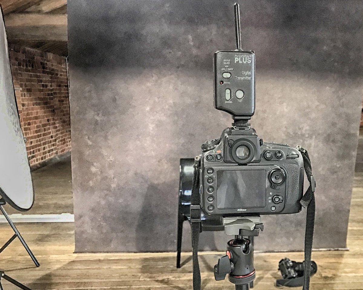 Photography_SG's tweet photo. All set up and ready to go, quite often I will set up and test the lighting the day before a shoot. Its all about the customer on the day #studiolighting #headshots #branding #Nikond800 #studio #socialmedia #marketing #southamptonphotographer #business https://t.co/y5EEiM88rW