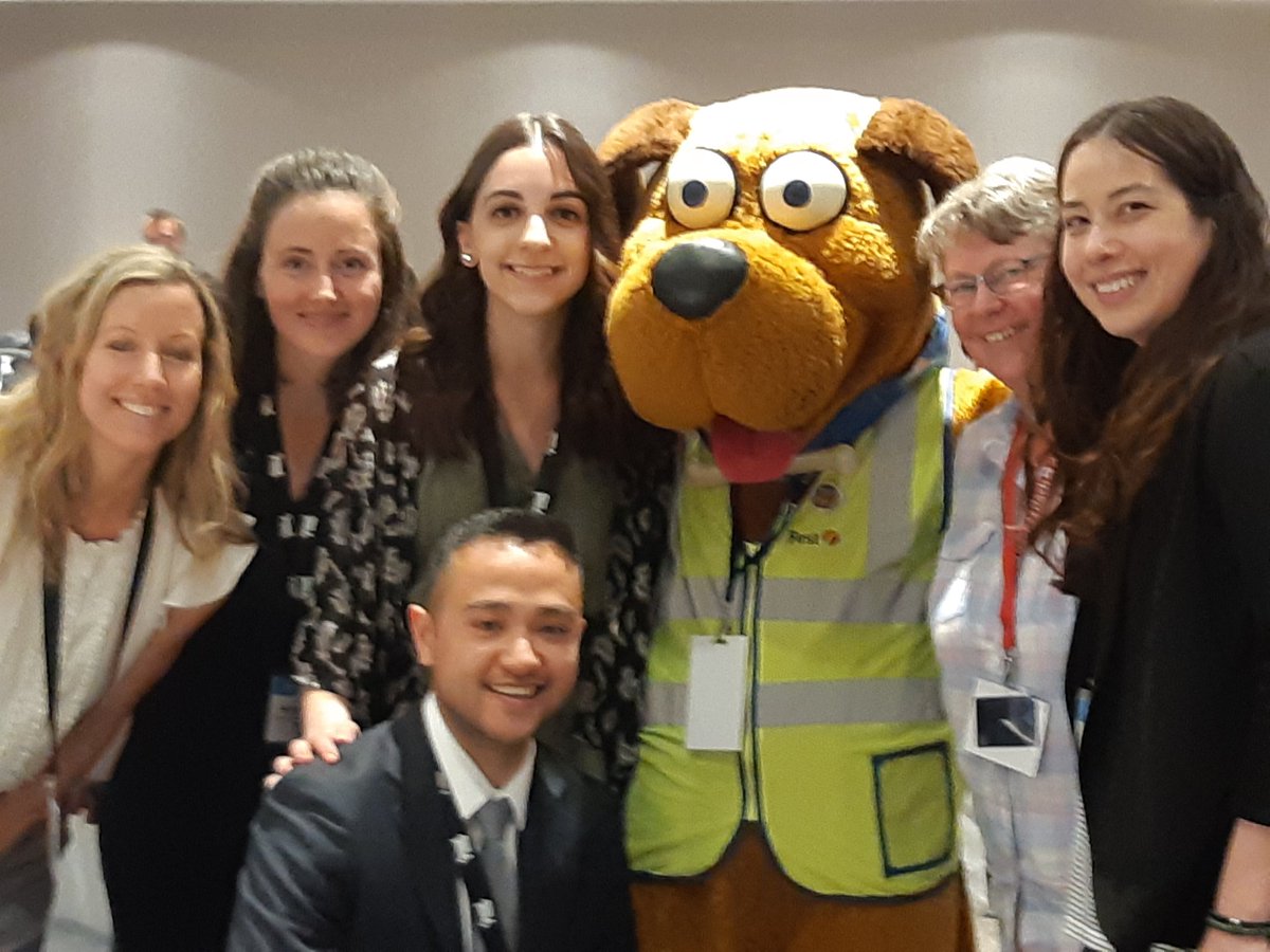 opheacanada's tweet photo. Photo opp at #CASSACan with @DASHBC and @EdCanNet
#safetyfirst #wellbeing #health #lunchbreak #networking https://t.co/73HsEgMRqd