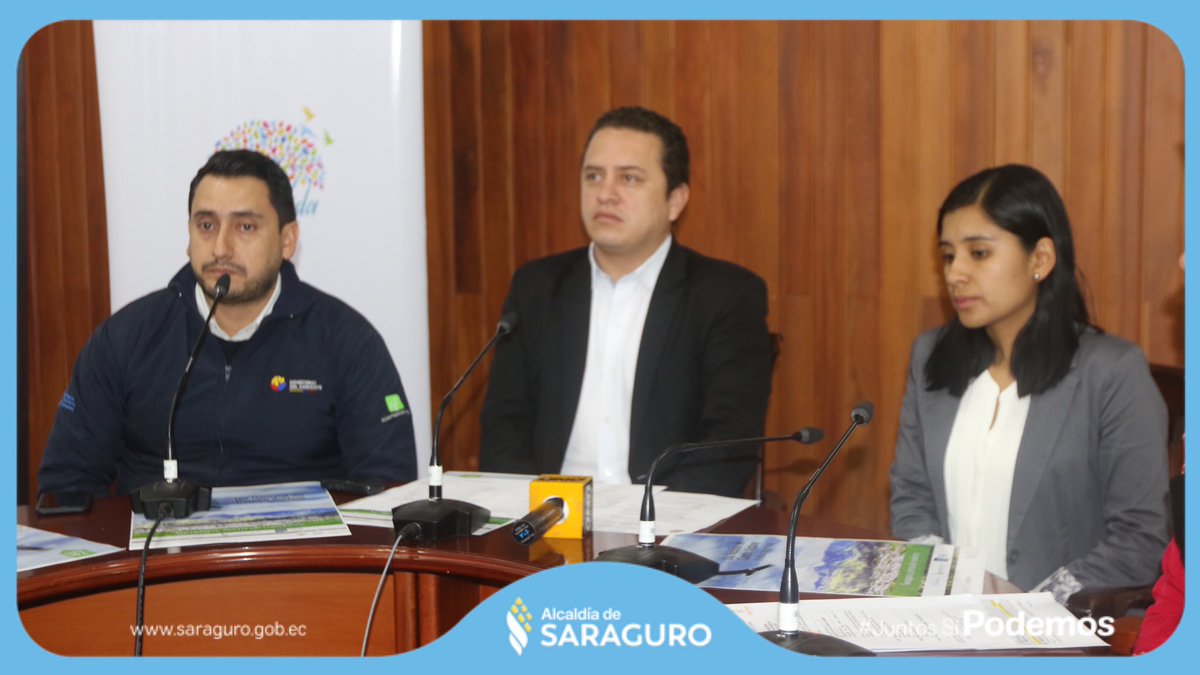 .<a href="/AndresMunozEc/">Andrés Muñoz</a>, junto al Coordinador Zonal 7 del @Ambiente_Ec, Alberto Vélez, informaron las actividades a desarrollarse el 7 de julio por el Día Nacional del Cóndor Andino. En Saraguro existen un total de 11 cóndores en las parroquias El Tablón, San Antonio de Cumbe y Manú.