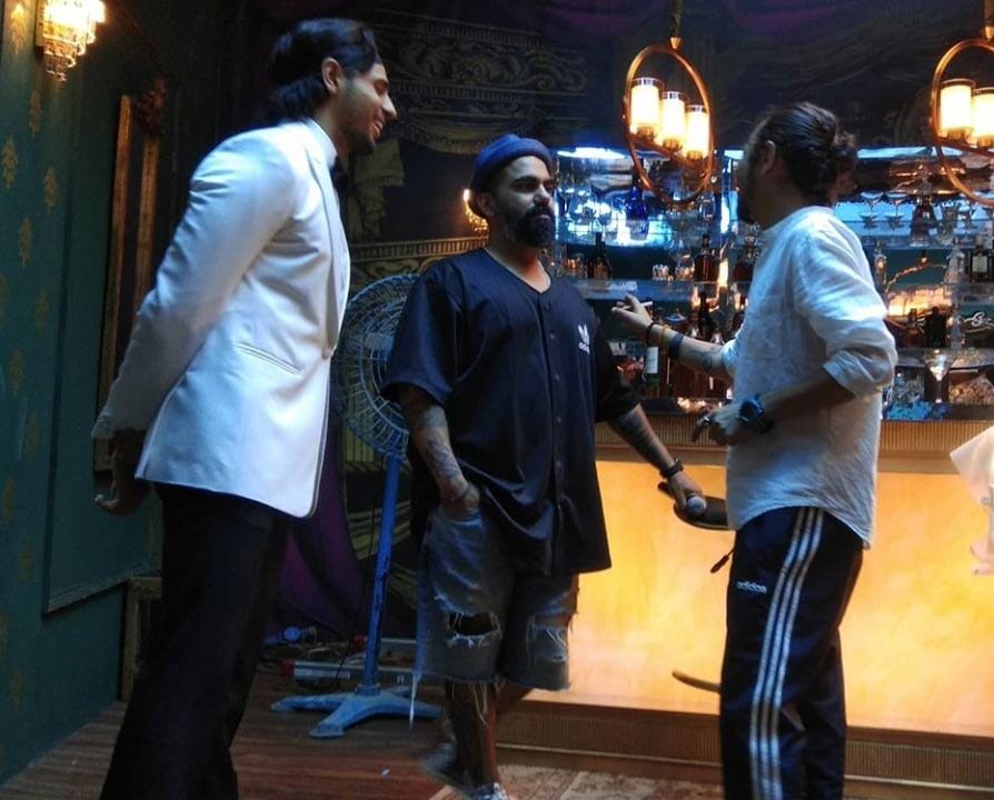 S1dharthLovers's tweet image. A look into the sets of #Marjavaan ☆