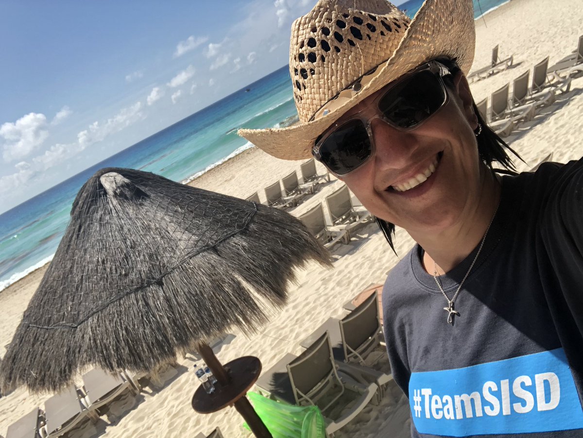 Happy 4th of July from Cancun! #SISDAroundtheWorld Saludos a todos de #TeamSISD 🌴🐠😎