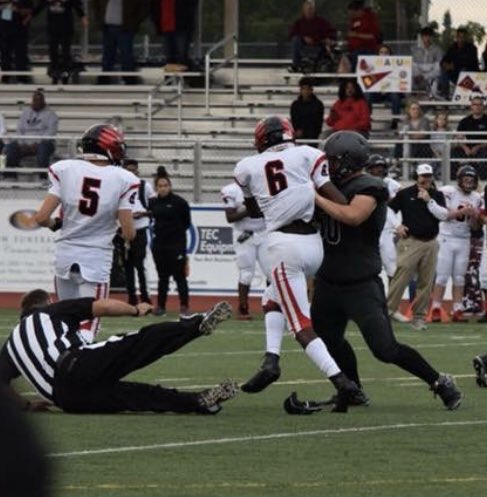 Congratulations to OL/DL Orrin Brateng from Bonney Lake HS on being selected to the 2019 East All-State Team!