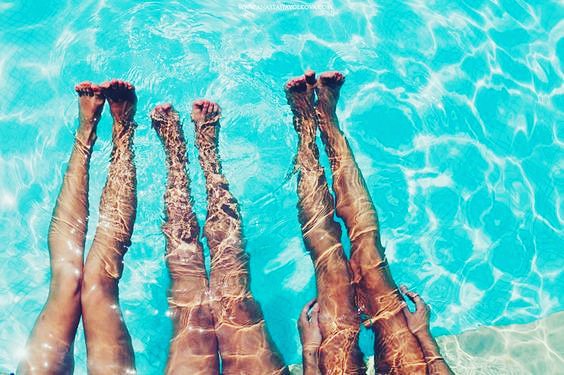 Este #Verano #SeOriginal #BeOriginal!! Cada jueves te proponemos una actividad física y de ocio🎾⚽🏸🏊🏼‍♂️🚵🏻‍♀️

👉🏼Esta semana empezamos con:
¡Mucho calor! Así que ni lo pienses. ¡Ve a la piscina con los amigos, no olvides la crema y las cartas!