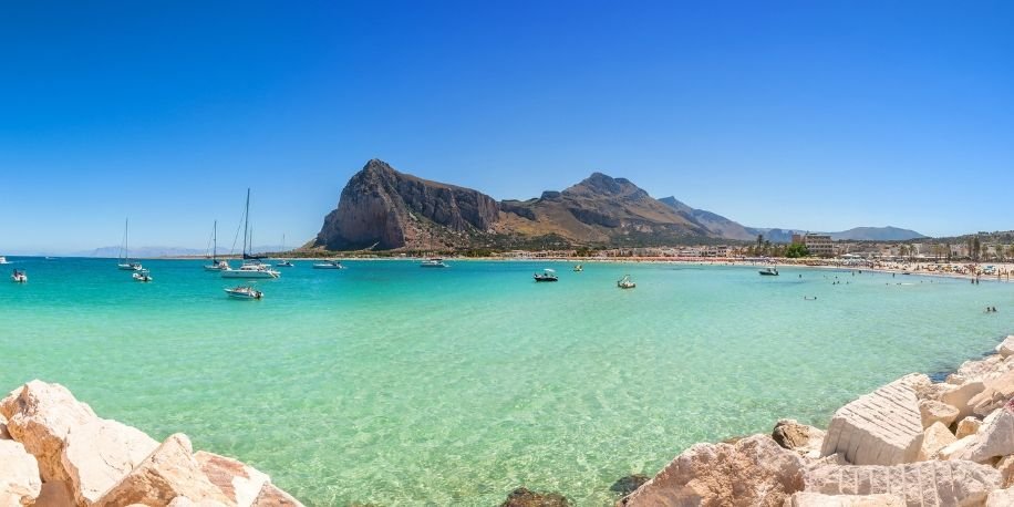 The best beaches in Sicily make beautiful scenery for your summer holiday! 

>>See them here: bit.ly/2NjAUyd

Don’t think too much, book your car and drive around to find your perfect sand beach.