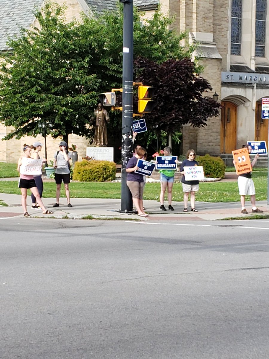 cwa1122buffalo's tweet photo. WNY CWA members gathered with many other labor organizations and community groups on the Fourth of July to show their support for Spot workers that were FIRED trying to organize. It ain't right! #unionbustingisdisgusting
#iSPOTunionbusting https://t.co/tTdRDBtuZL