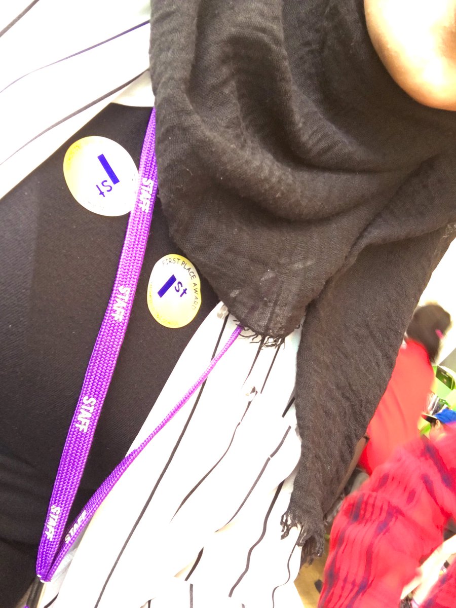 knaknakna222's tweet image. When you come 1st place in the parent/teacher race @hifieldji #EYFS sports day. #NotCompetitiveAtAll 😝 @pact_sports