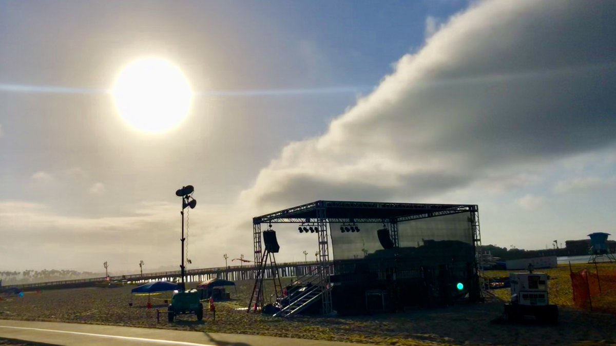 JohnPalminteri's tweet photo. Sunny and 76° on the Santa Barbara waterfront today. Music and entertainment on West Beach from noon until nine. Fireworks for 20 minutes at 9! @sbfourth  simulcast on KJEE @929kjee https://t.co/n1oTVFWzk5
