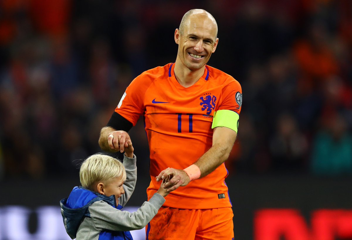 Robbe, en un partido con Holanda.