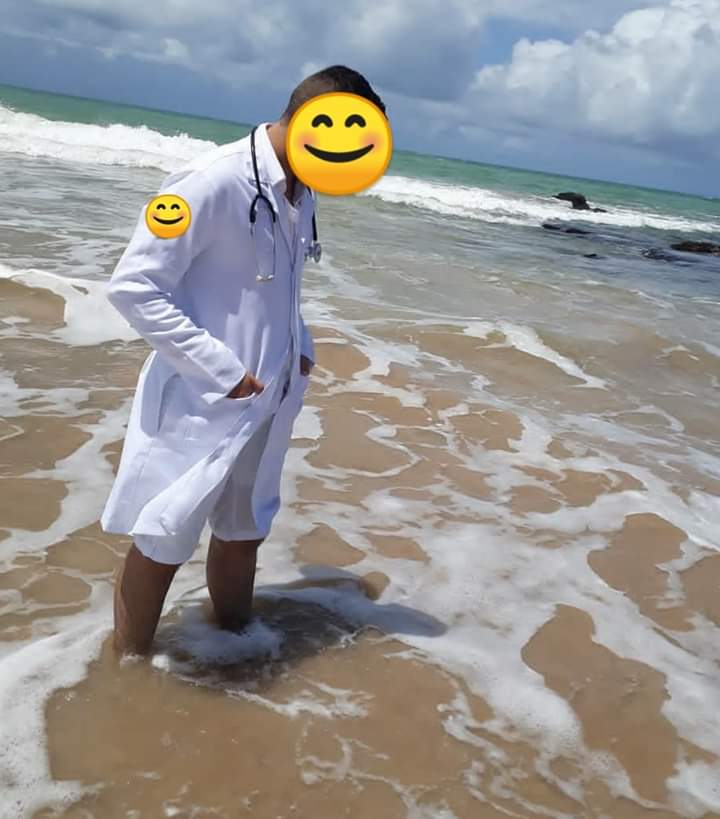 Estudante de medicina de férias