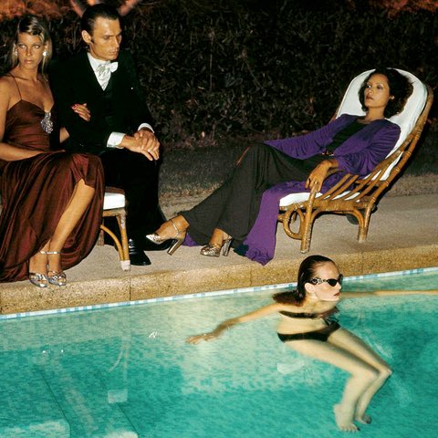 TamaraMellon's tweet photo. Live footage of #TMteam waiting for the grill to warmup. Happy Fourth. Photo: #helmutnewton https://t.co/OucBEP1Zrm