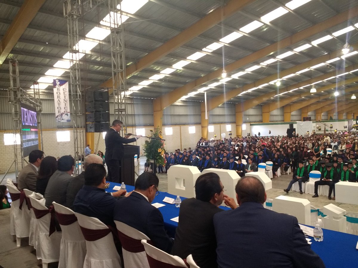cbtis287's tweet photo. @cbtis287 presente en la Ceremonia de Graduación de la Generación 2016-2019 del @CBTis199Oficial y reconoce el gran compromiso de su personal en pro de las familias de Mixquiahuala de Juárez, Hgo. ¡Enhorabuena! https://t.co/SlKdORdeXs