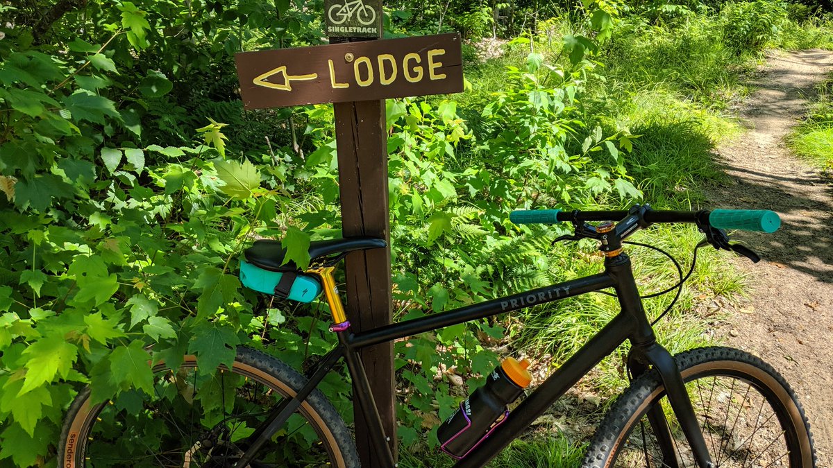JonathanGennick's tweet photo. Having too much fun to comment. Here's a photo though. #ridepriority @RidePriority And the @ridewtb Sendero tires are fantastic on the Valley Spur #singletrack. Am having a great time on it. https://t.co/hBsPcRorRl