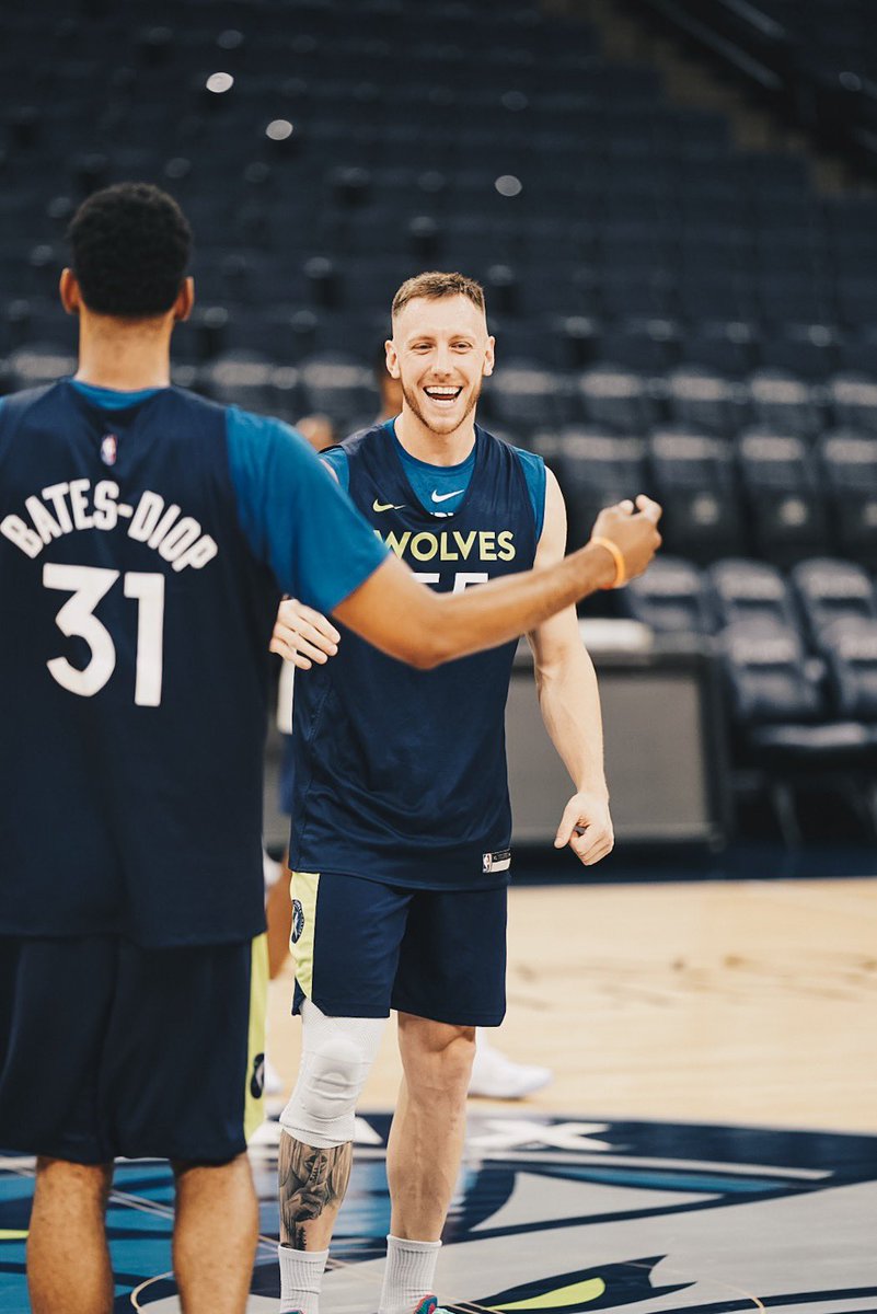 Timberwolves's tweet photo. No days off. 🐺 https://t.co/Z7uy4SxJtq