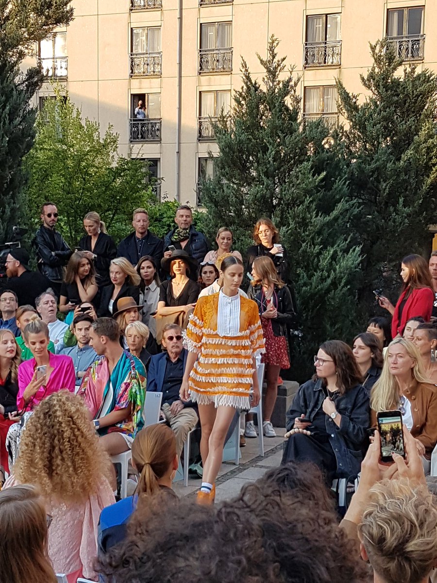 berlinfashionwe's tweet photo. We're still in love with the LOVERS collection by @MarcelOstertag who invited us to the amazing rooftop of the @WestinBerlin for his spring/summer 2020 show 😊 #bfw19 #BerlinFashionWeek #Rooftop #Runway https://t.co/INMX5PcuvK