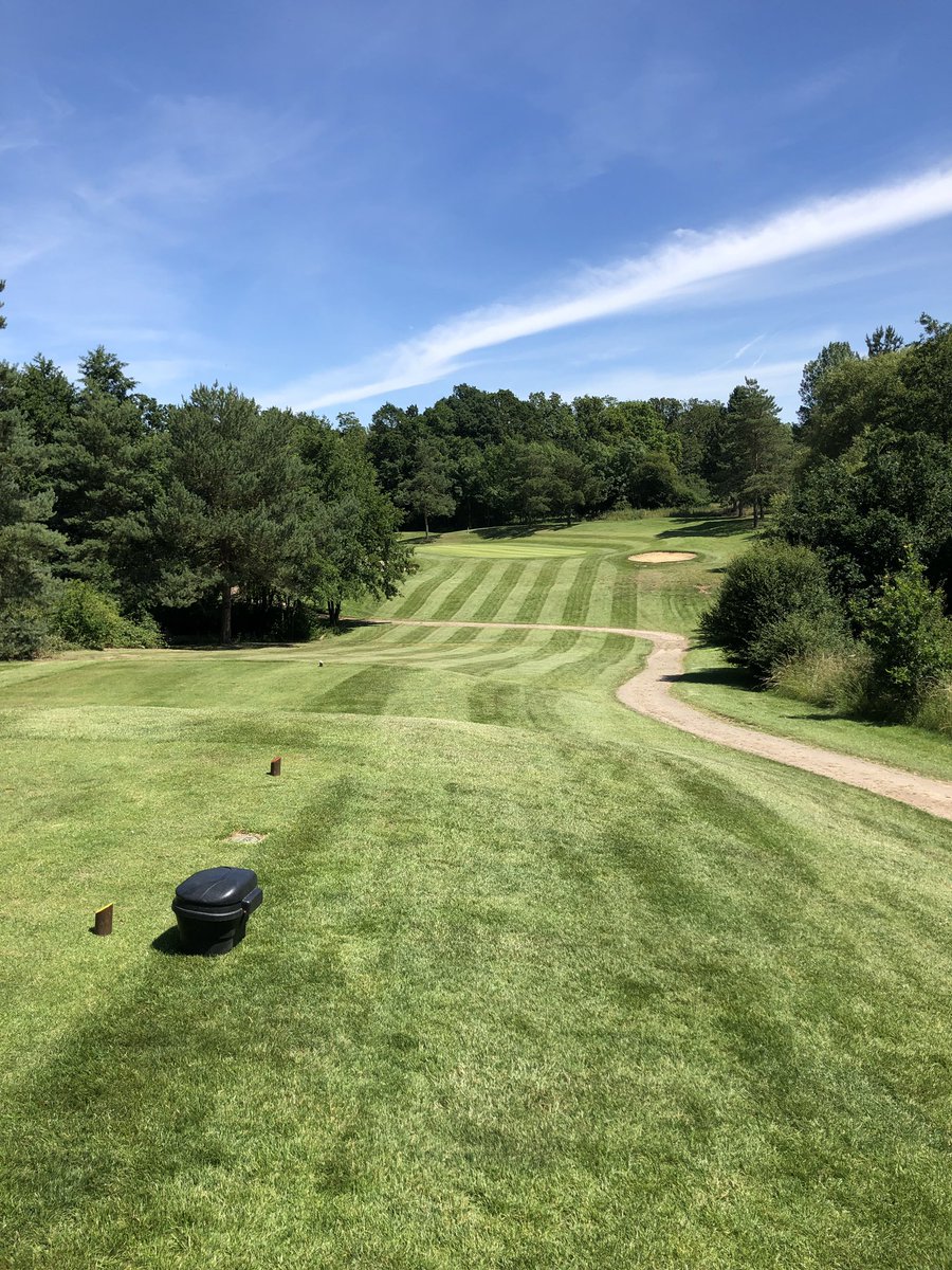 CMSCambridge's tweet photo. Massive thanks to @cmdltd for the invite to @EssendonCCGolf well organised society day and a brilliant course ☀️ 🏌🏻‍♂️ https://t.co/jf5ajs1scx