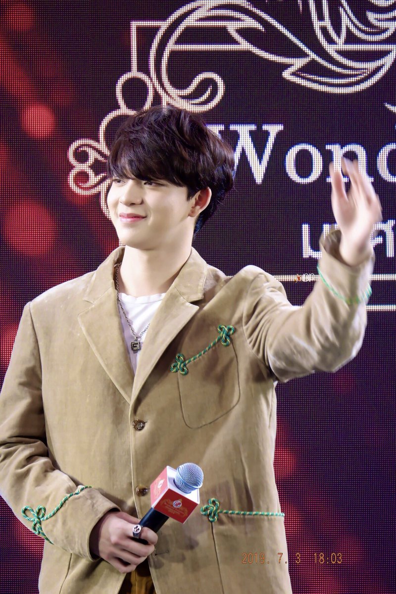 BP89053785's tweet photo. แค่ยิ้มเบาๆ..ก็พอ...😊😊 #บาสเด็กอ้วนที่แท้จริง #QualityExpressXBASSBFIVE https://t.co/N313S6wZlF