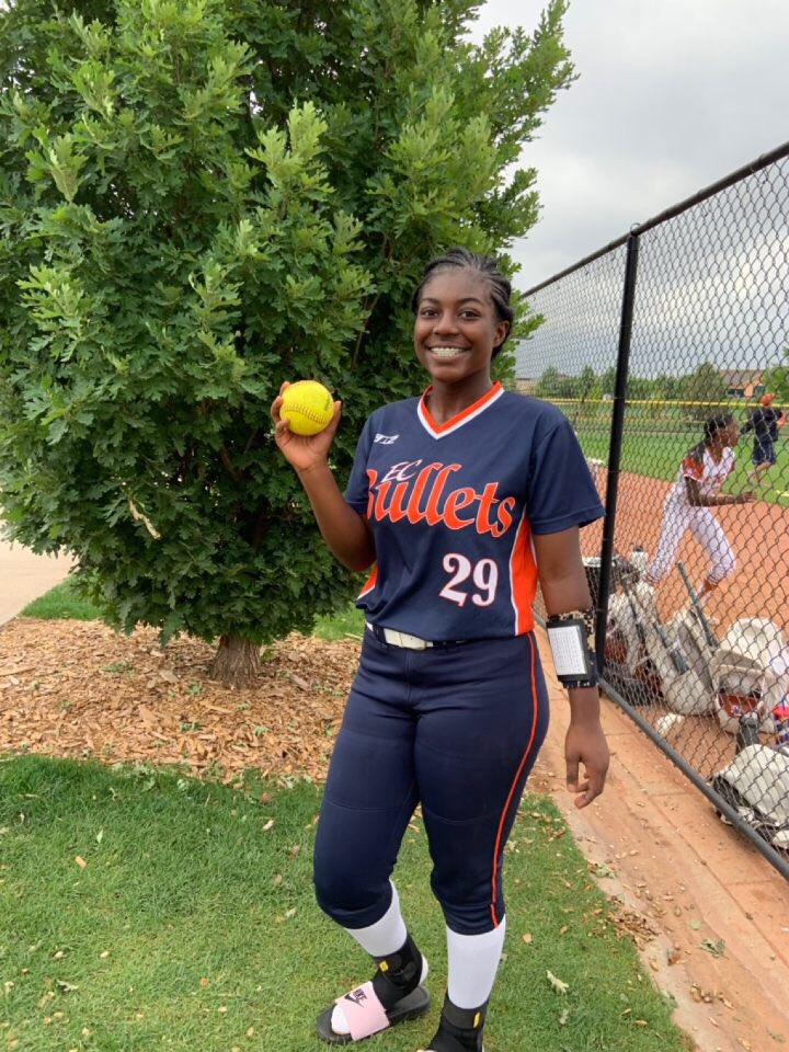 Zoie Pace (@zpace2022) on Twitter photo Doing a little yard work in the Sparkler Jr.  in Colorado this a.m.  Go Bullets.  @ecbmayfield  <a href="/EastCobbBullets/">EC Bullets Fastpitch</a> Doing a little yard work in the Sparkler Jr.  in Colorado this a.m.  Go Bullets.  @ecbmayfield  <a href="/EastCobbBullets/">EC Bullets Fastpitch</a>