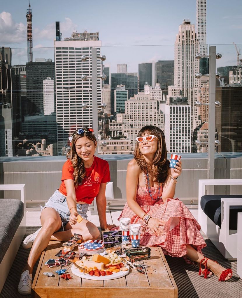 tourdelust's tweet photo. Red, White & Cheese ๐บ๐ธ #paid The best way to celebrate the Fourth of July is with @crackerbarrelcheese and good company! We loved pairing the cheddar cheese with grapes & strawberries! ๐ง๐๐ How are you celebrating today? #cbcheese https://t.co/8Y6QIkzk1A