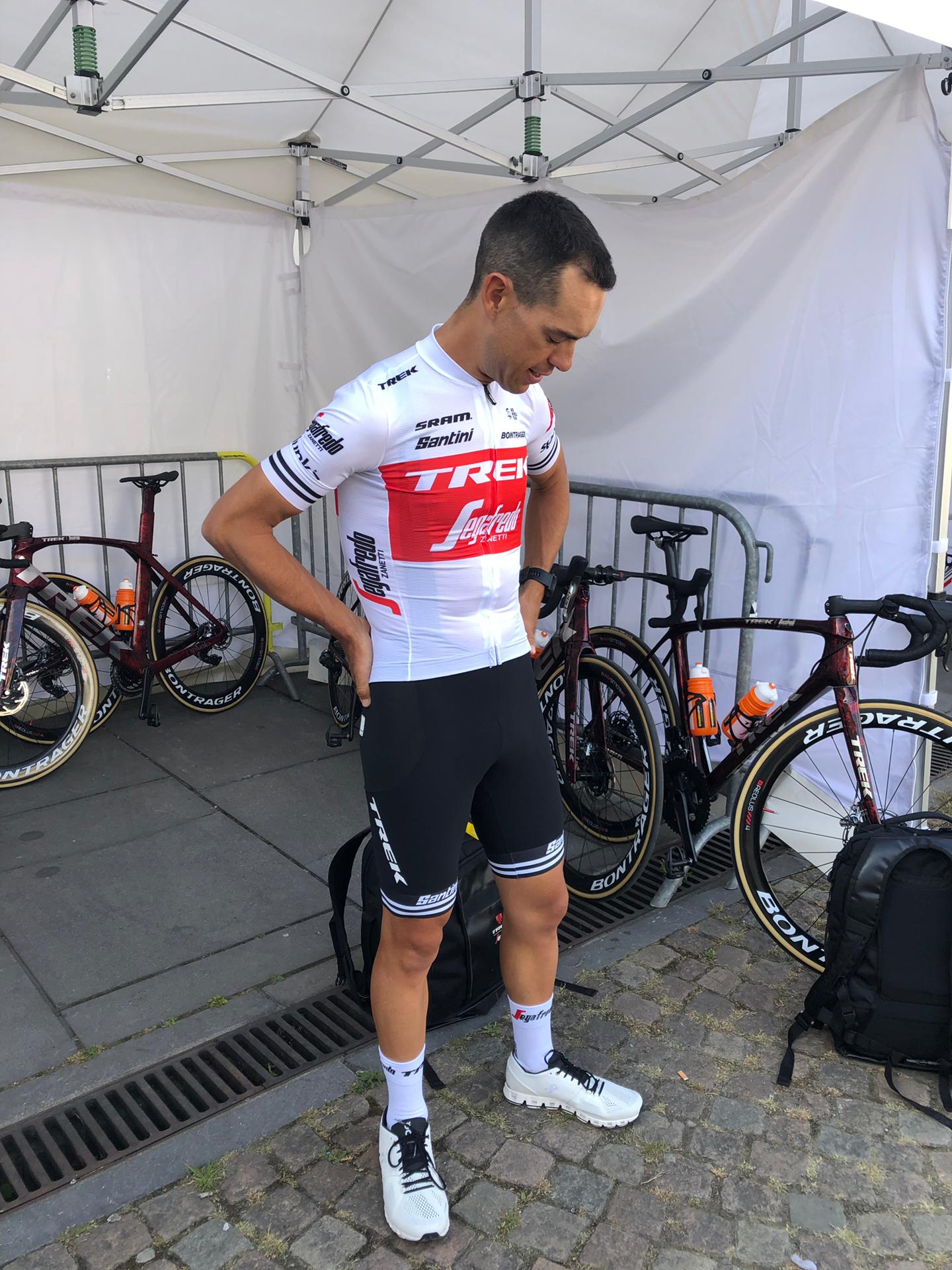 trek segafredo team kit