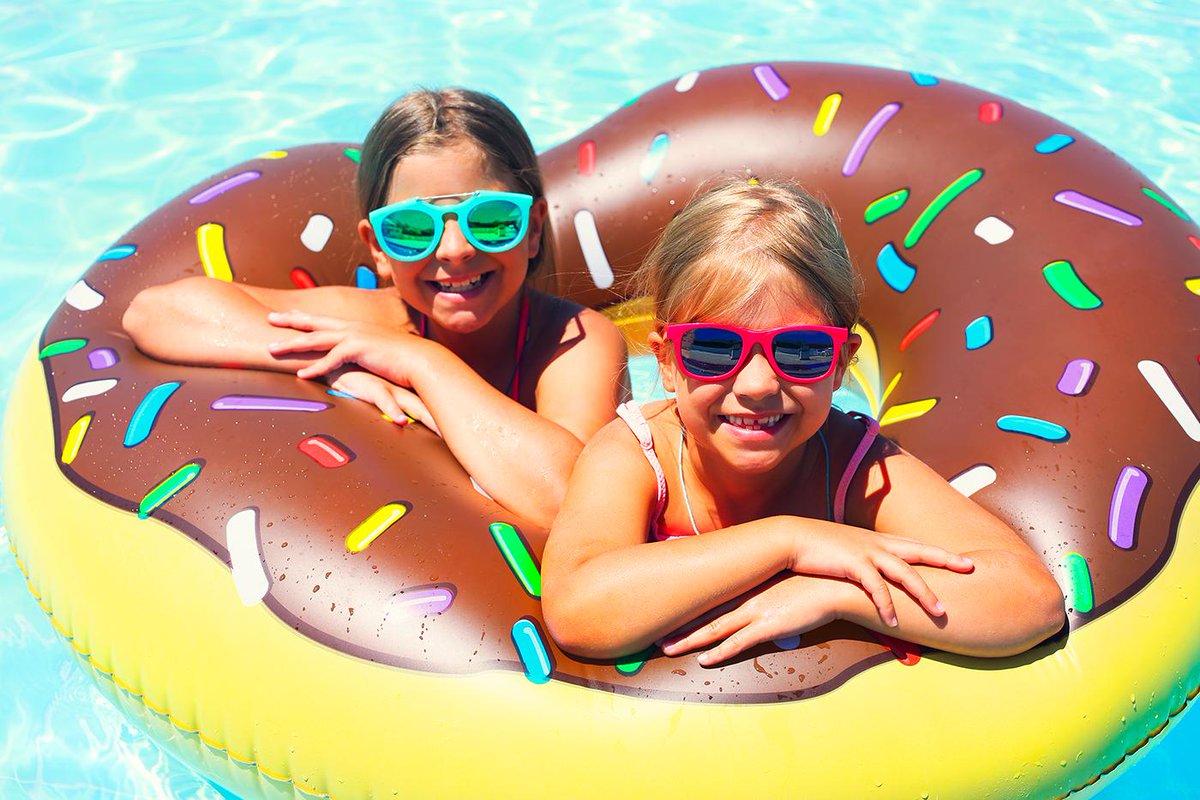 saugaparksrec's tweet photo. Did you know Mississauga has 7 outdoor pools open this season? Fresh air swimming under the open sky! Be active and have fun outdoors! Swim schedules at https://t.co/Qpzvv4qdr6 #SaugaSwims https://t.co/SPw3wt0N4G