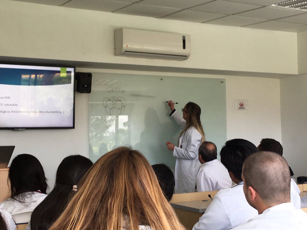 EvidenciaTer's tweet photo. Estatus Epiléptico Refractario: Caso Clínico Terapéutico semanal del Servicio de Farmacología Clínica de la Clínica Universidad de La Sabana @ClinicaUsabana. La Dra Carolina Osorio, resiente de Farmacología Clínica @MedicinaSabana @unisabana realiza la revisión del caso. https://t.co/T7BgqM41tI