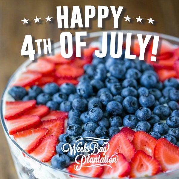 We wish you all a BERRY happy day of celebration! 

#weeksbayplantation #organic #blueberry #farm #4thofJuly #fairhopealabama