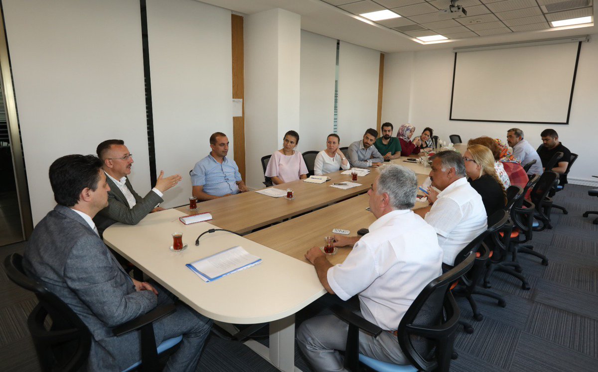ISIKSUMUTLU's tweet photo. Aile, Çalışma ve Sosyal Hizmetler İl Müdürlüğümüzün Şiddet Önleme ve İzleme Merkezi başarılı çalışmalar yürütüyor.

'Kadına Yönelik Şiddetle Mücadele' konulu toplantısına bizler de katıldık. Adapazarı Belediyesi olarak bu tür önemli çalışmalara destek olmayı sürdürece��iz. https://t.co/PpO9XCKUD3