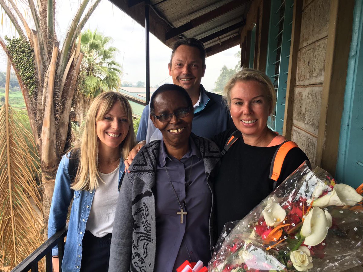 TenthRevGroup's tweet photo. We embarked on the first of three trips to St. Martin's School earlier this week. ✈🚸🏫
Our fundraising initiatives so far have covered internet installation and the salary for the school's newest teacher, Anna. 👩🏫
#friendsofstmartins #franklife #fundraising #sponsorship https://t.co/LJq4ZYWJLw